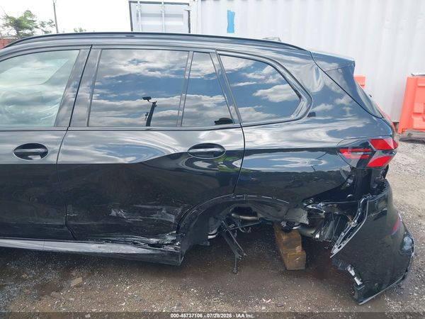 2025 BMW X5 M60I