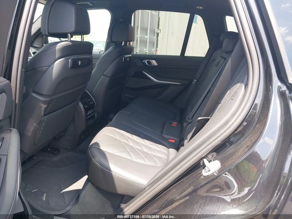 2025 BMW X5 M60I