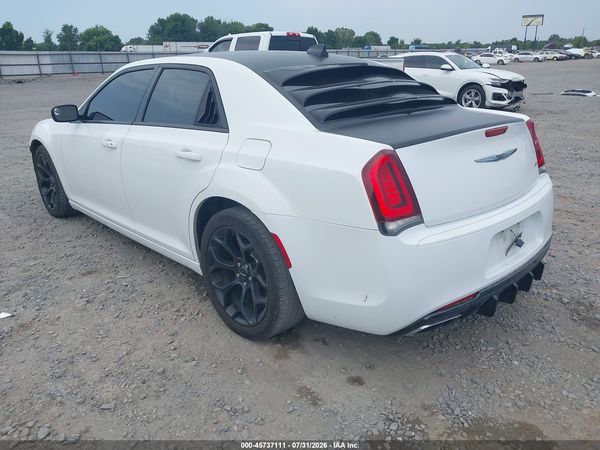 2018 CHRYSLER 300 TOURING