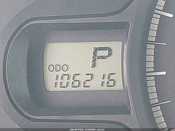 2013 TOYOTA SIENNA LE V6 8 PASSENGER