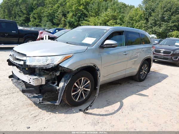 2018 TOYOTA HIGHLANDER XLE