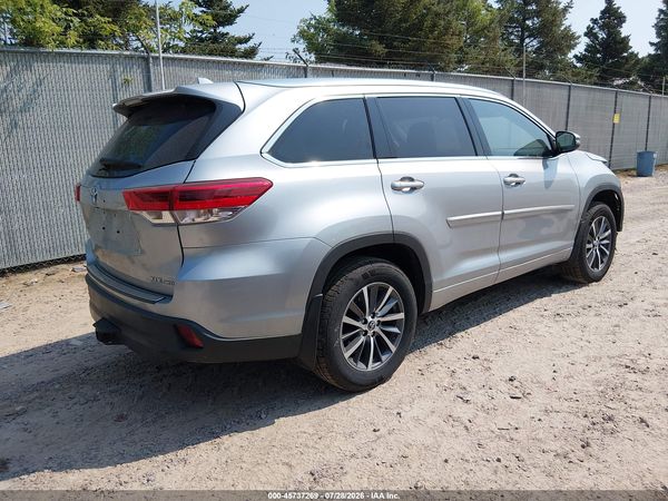 2018 TOYOTA HIGHLANDER XLE