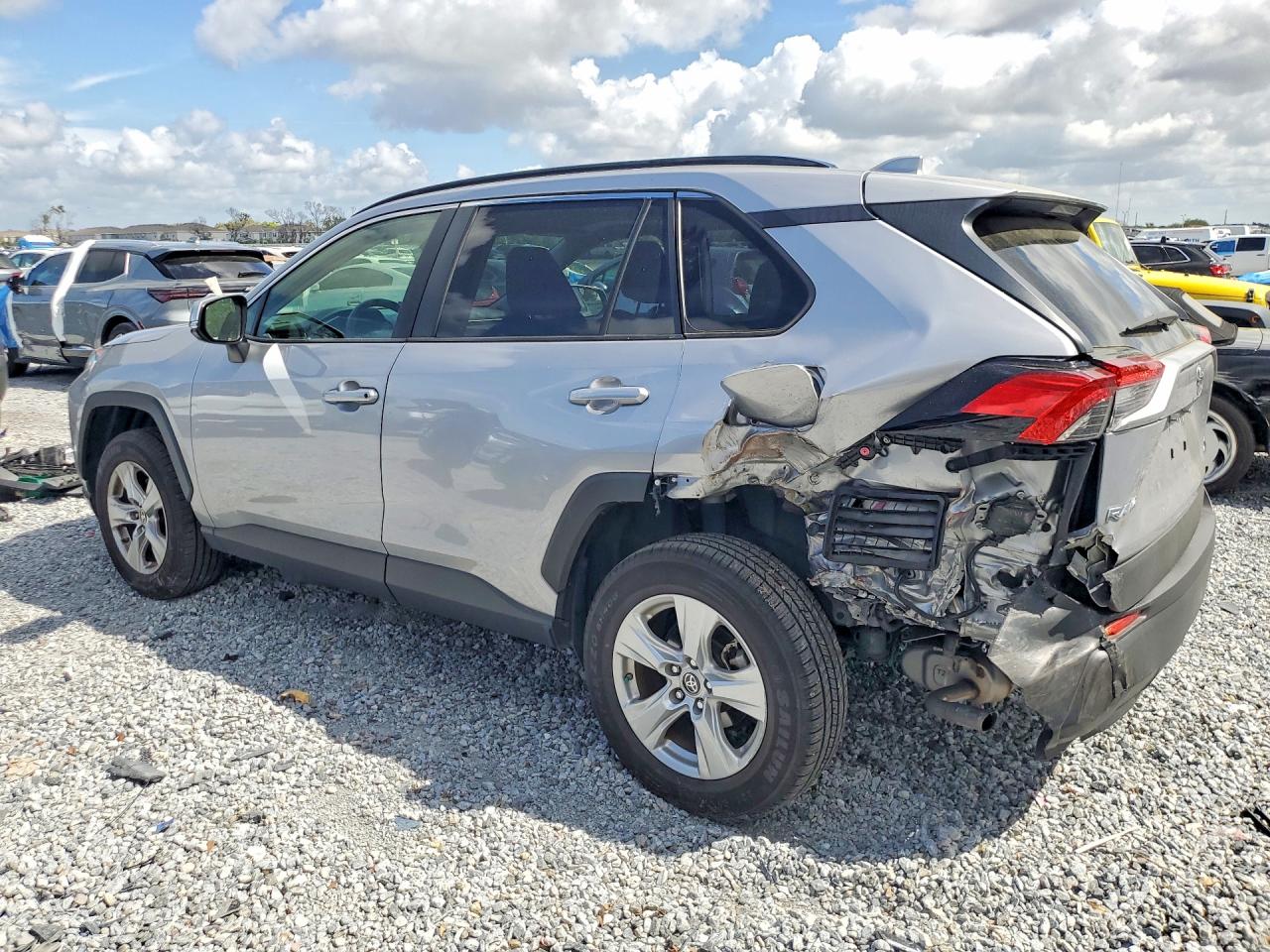 2019 TOYOTA RAV4 XLE / XLE Premium 4WD