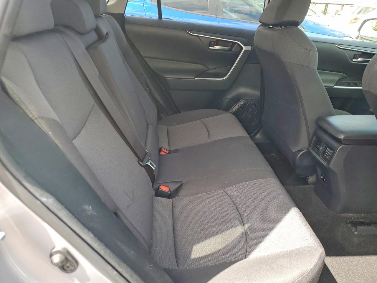 2019 TOYOTA RAV4 XLE / XLE Premium 4WD