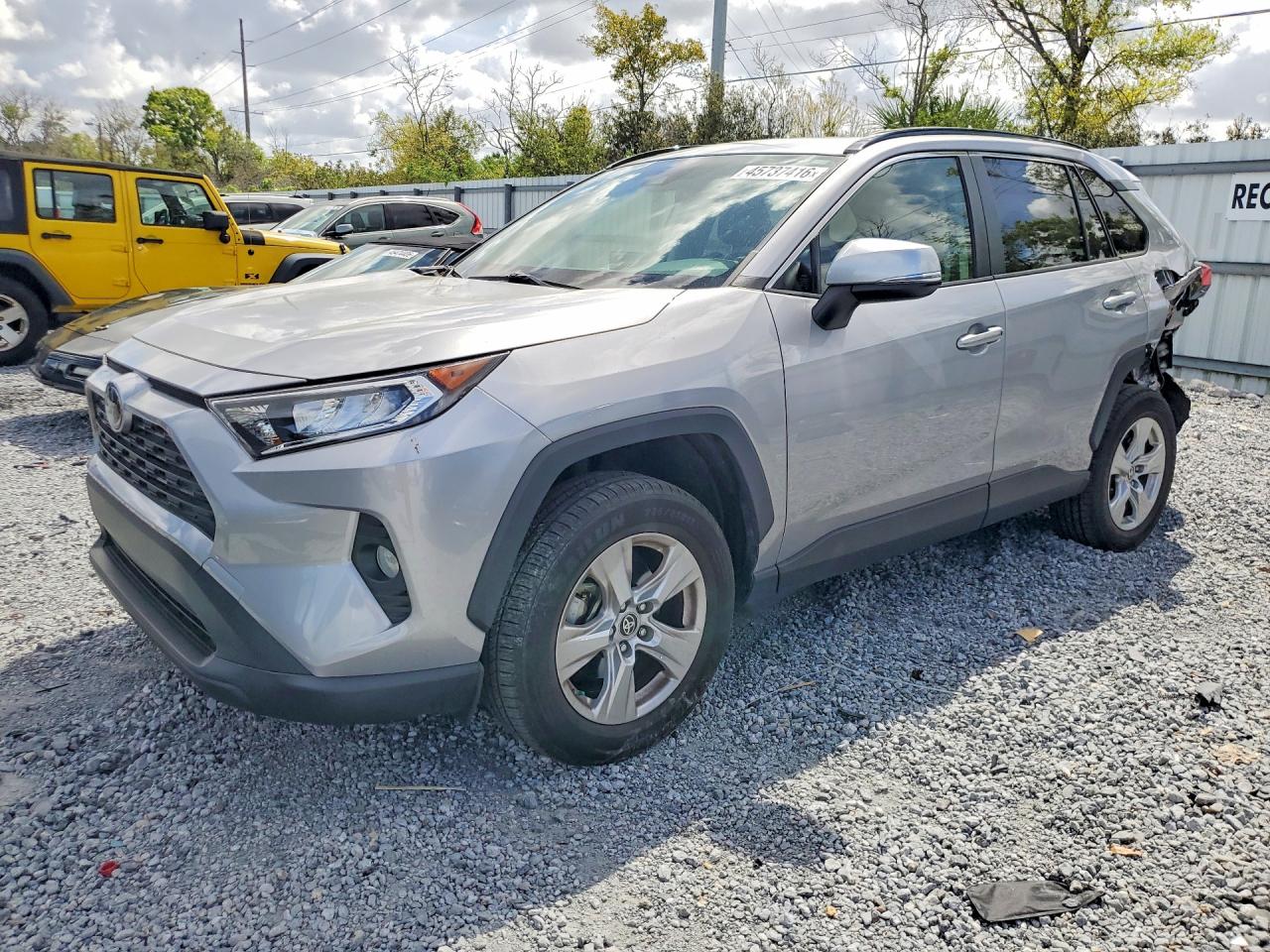 2019 TOYOTA RAV4 XLE / XLE Premium 4WD