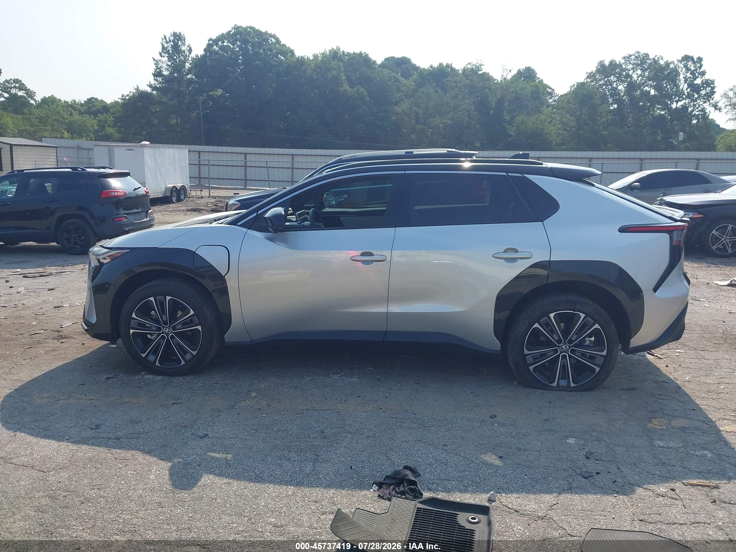 2025 TOYOTA BZ4X LIMITED