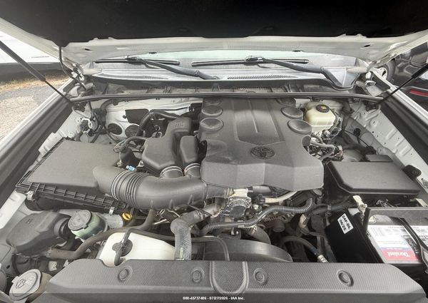2017 TOYOTA 4RUNNER SR5