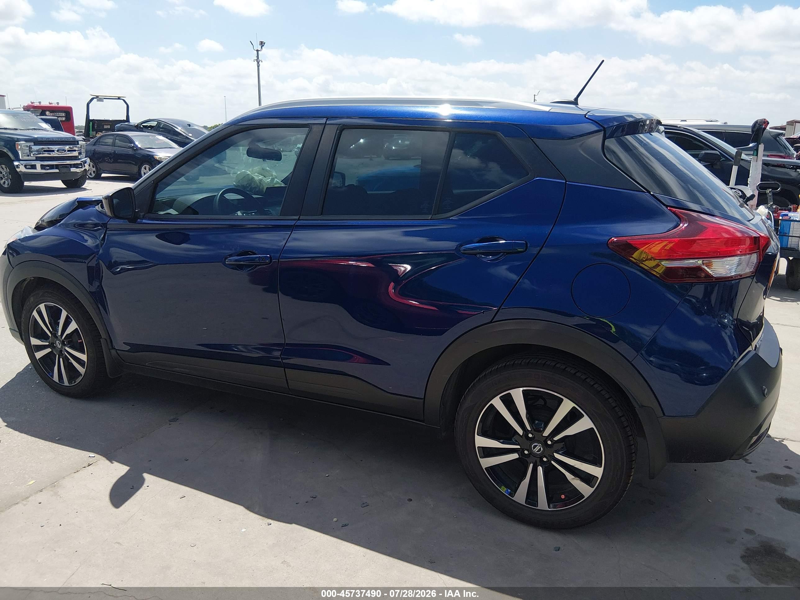 2020 NISSAN KICKS SV XTRONIC CVT