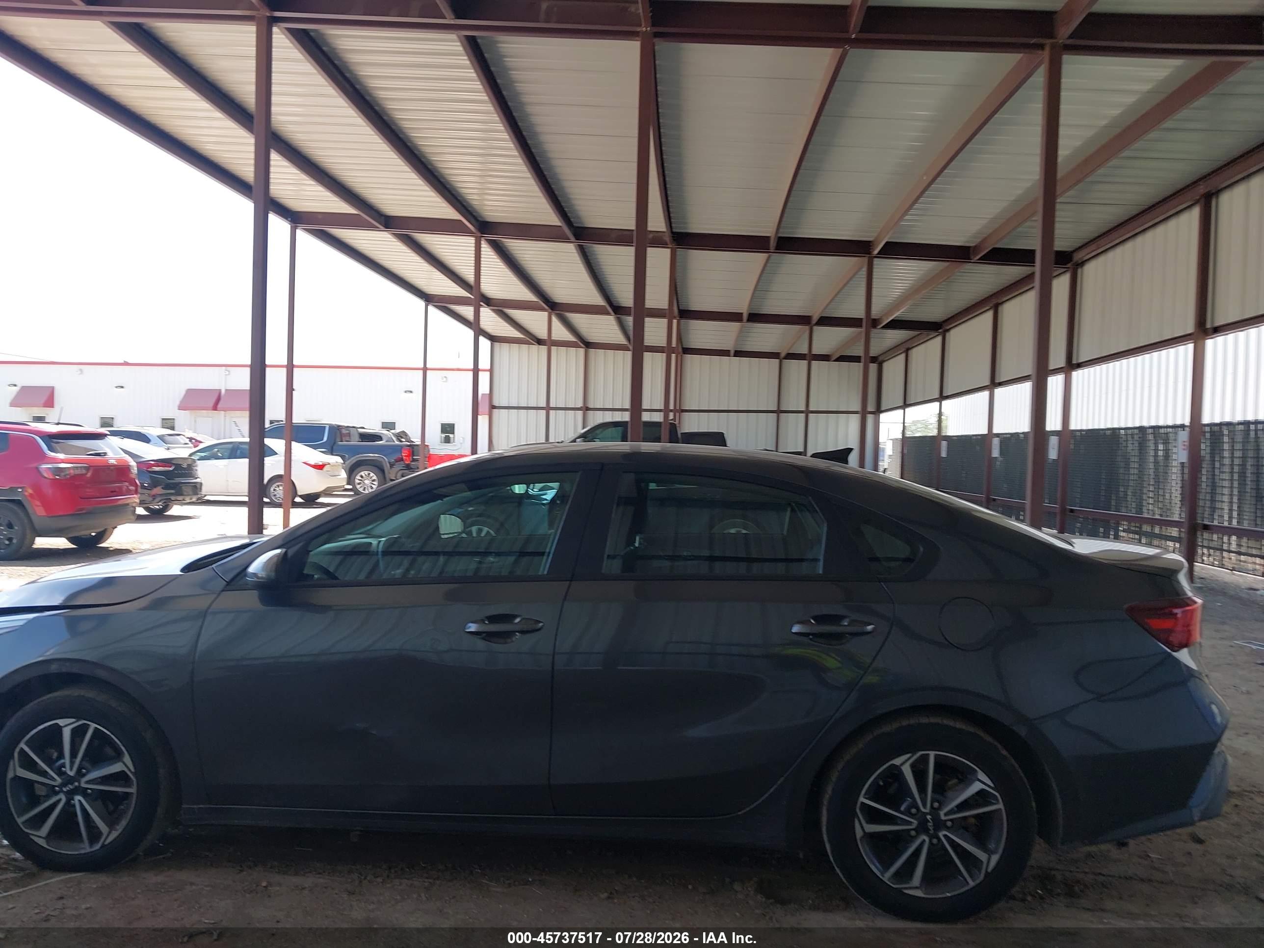 2023 KIA FORTE LXS