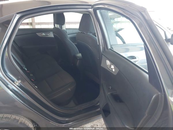 2023 KIA FORTE LXS