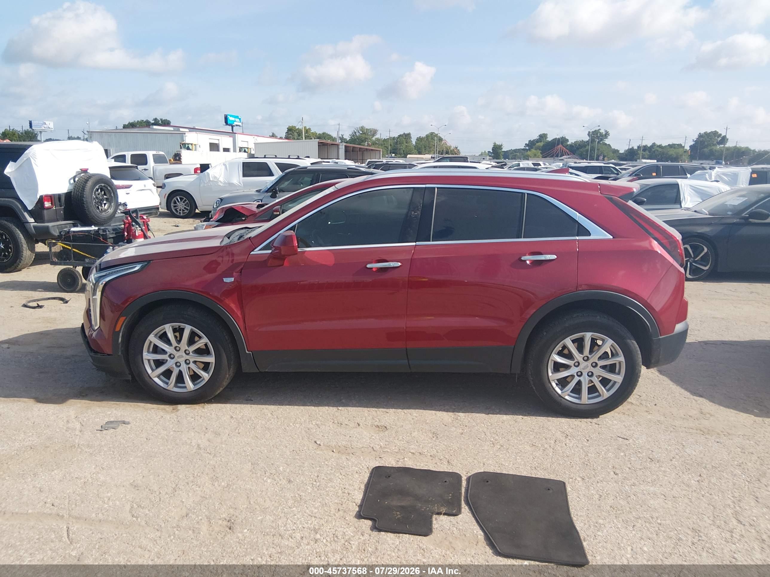 2020 CADILLAC XT4 FWD LUXURY