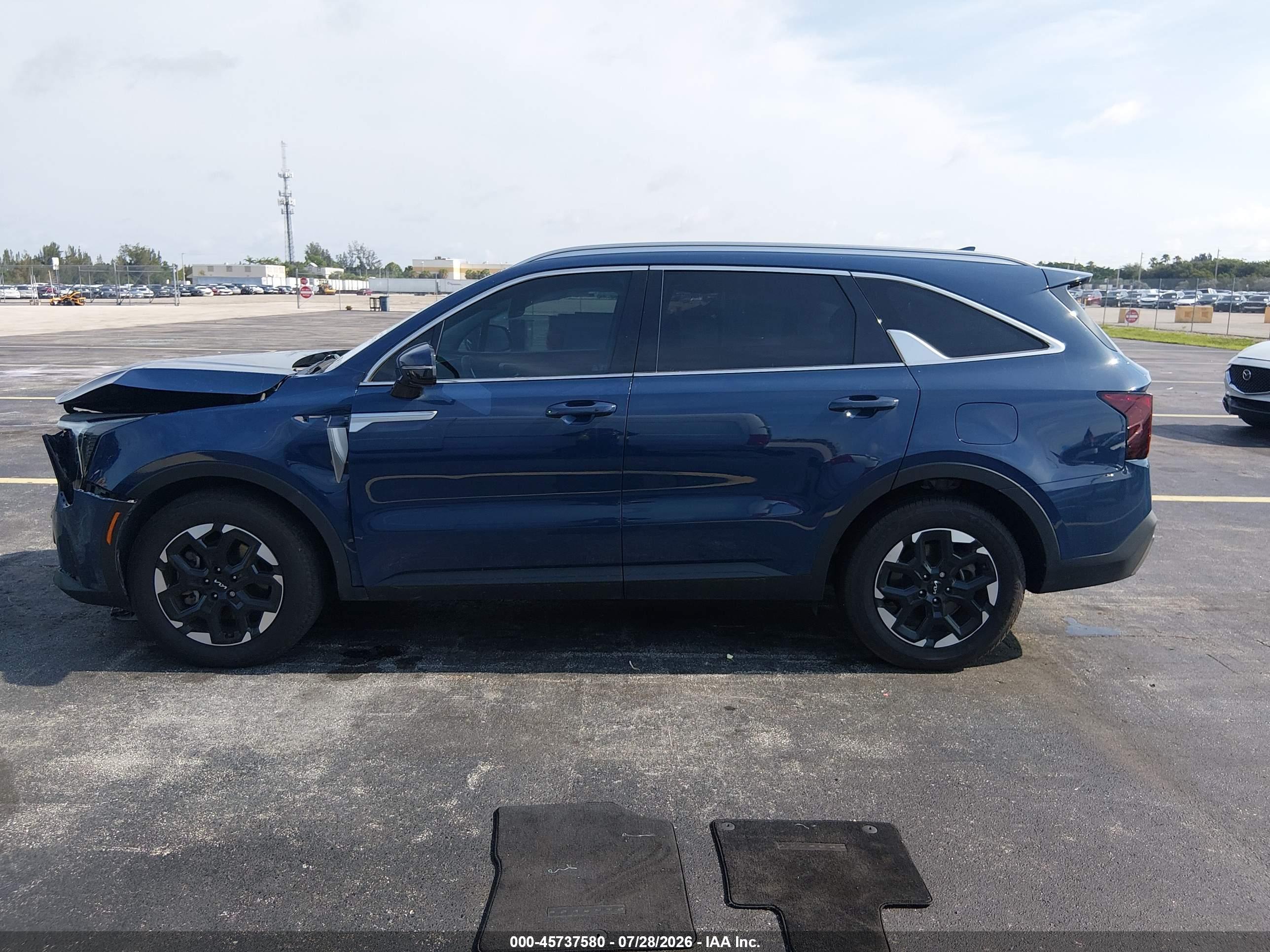 2024 KIA SORENTO S
