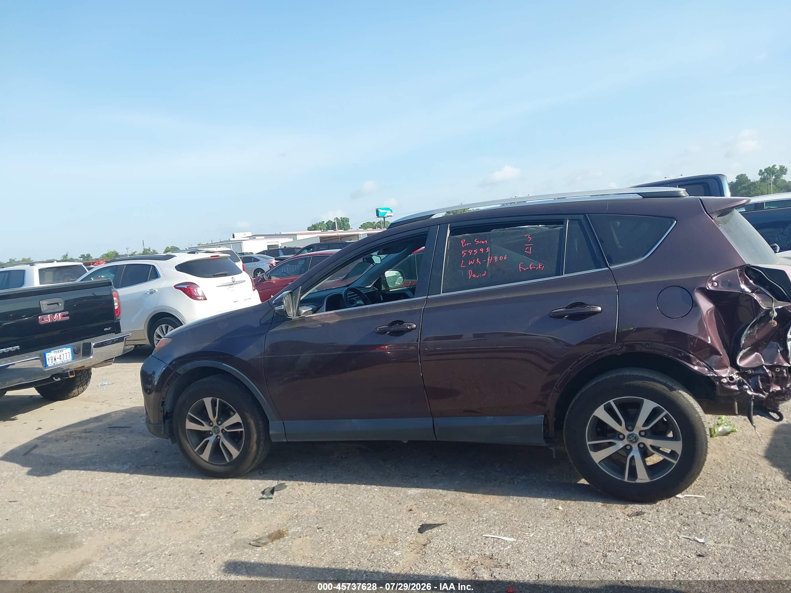 2016 TOYOTA RAV4 XLE