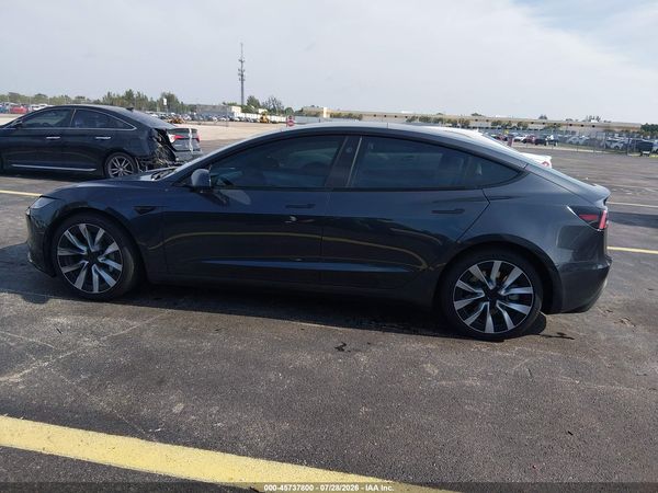 2025 TESLA MODEL 3