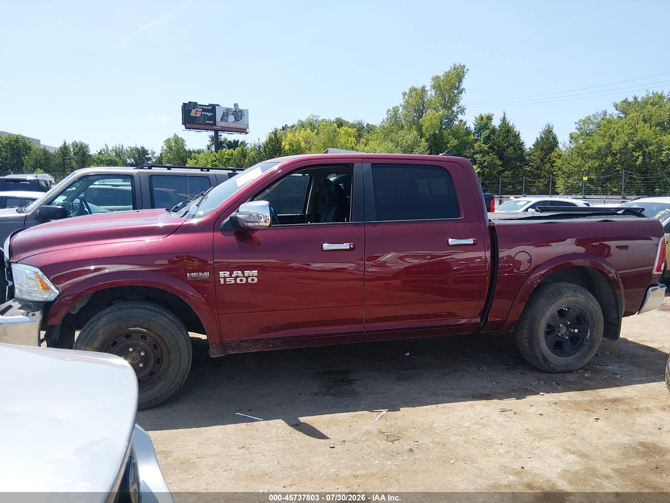 2017 RAM 1500 LARAMIE  4X4 5'7 BOX