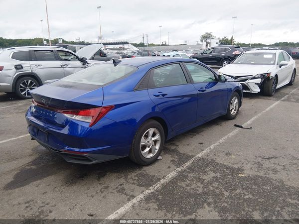 2022 HYUNDAI ELANTRA SE