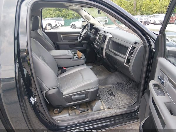 2017 RAM 1500 TRADESMAN  4X4 8' BOX