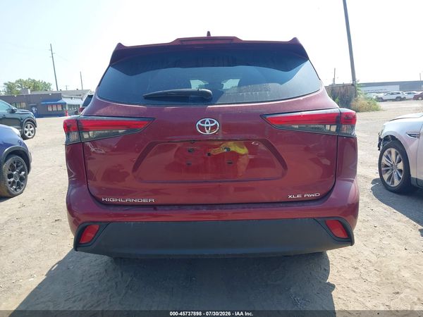 2021 TOYOTA HIGHLANDER XLE