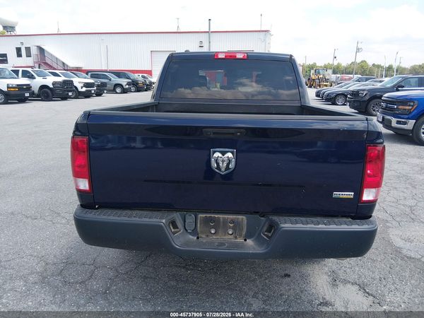 2017 RAM 1500 TRADESMAN  4X2 5'7 BOX