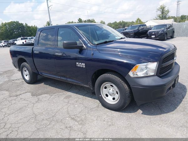 2017 RAM 1500 TRADESMAN  4X2 5'7 BOX
