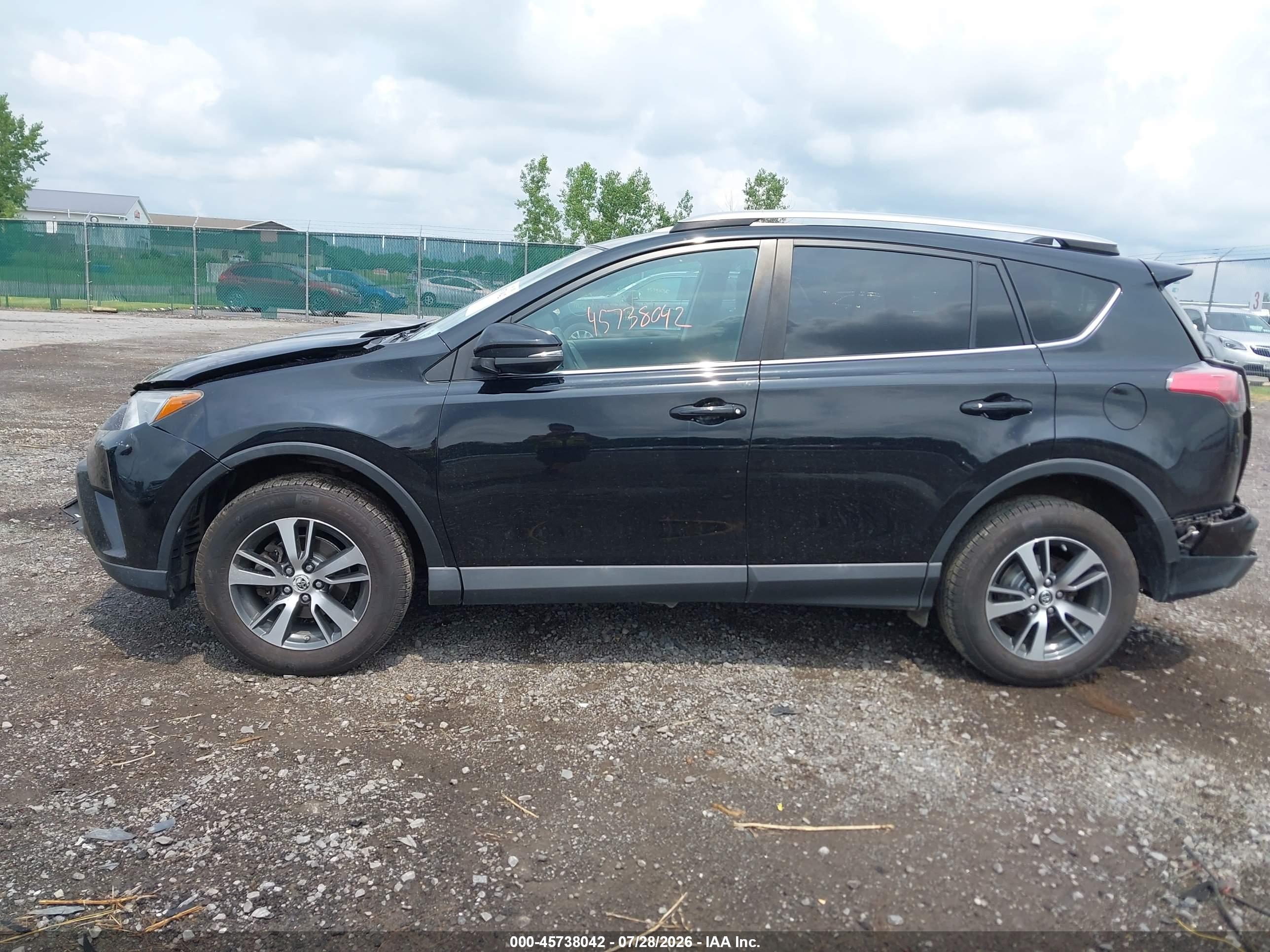 2018 TOYOTA RAV4 XLE