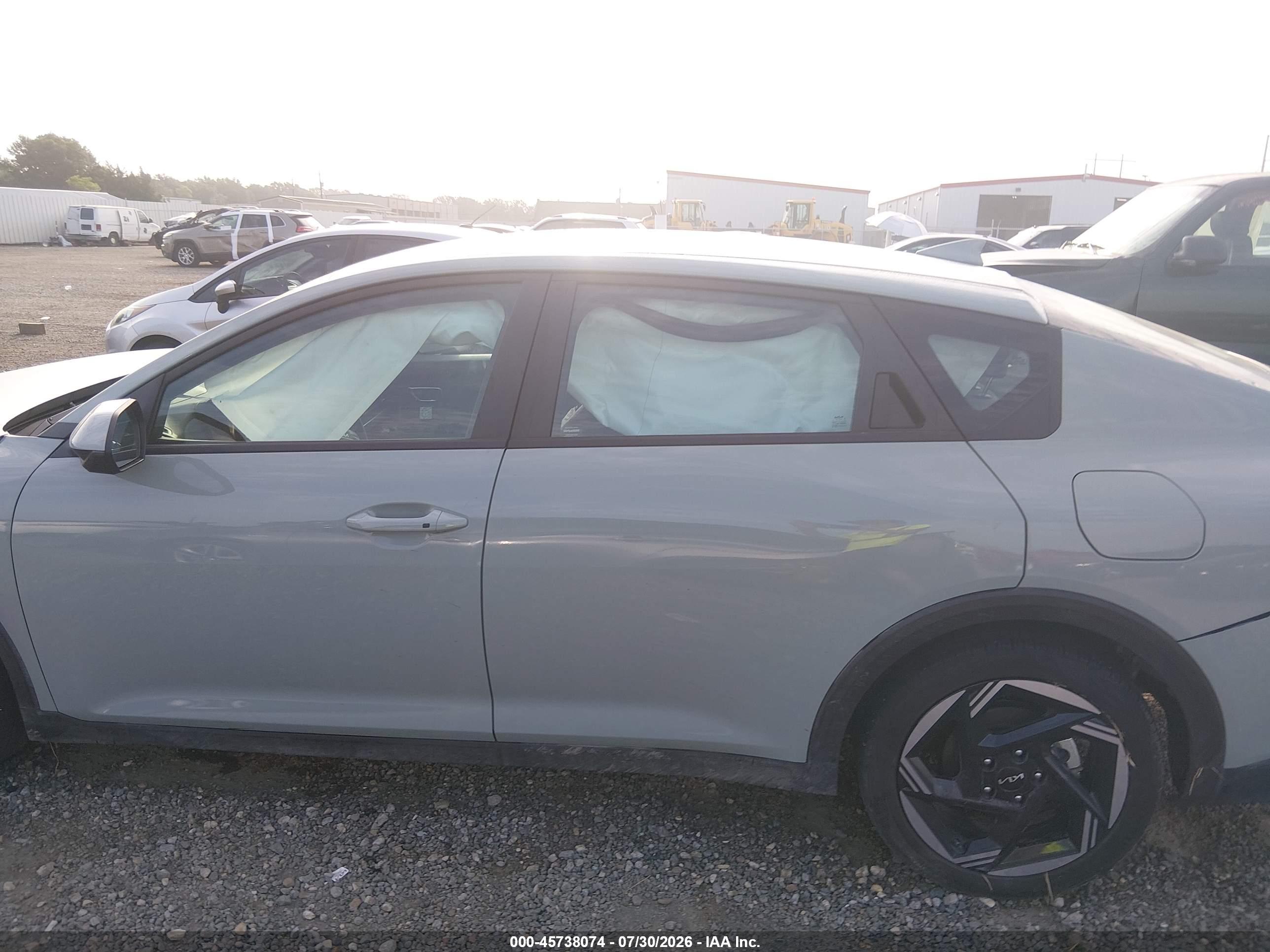 2025 KIA K4 EX