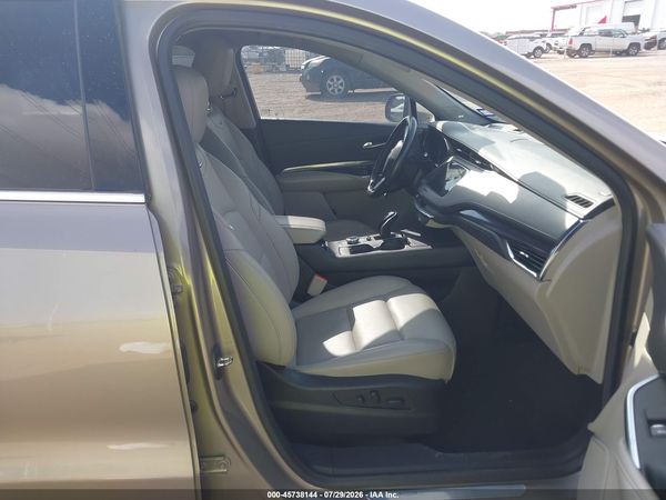 2023 CADILLAC XT4 FWD LUXURY
