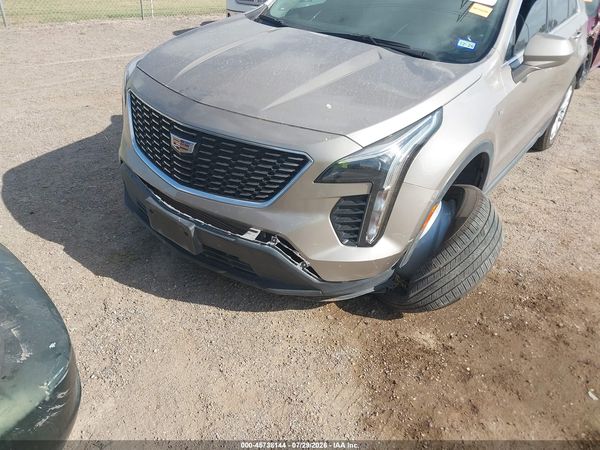 2023 CADILLAC XT4 FWD LUXURY
