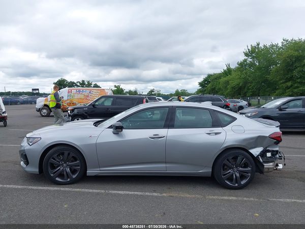 2022 ACURA TLX