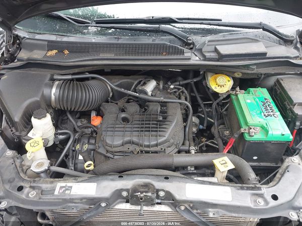 2017 DODGE GRAND CARAVAN GT — I10