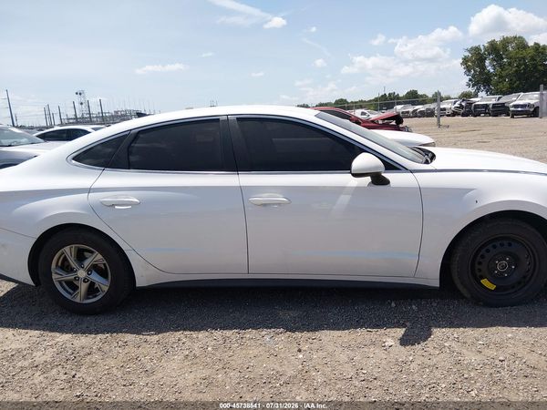 2022 HYUNDAI SONATA SE