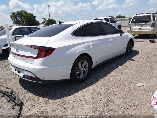 2022 HYUNDAI SONATA SE