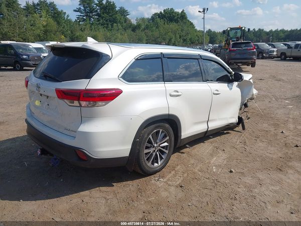2019 TOYOTA HIGHLANDER XLE