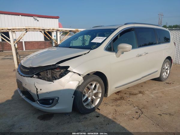 2019 CHRYSLER PACIFICA — I2