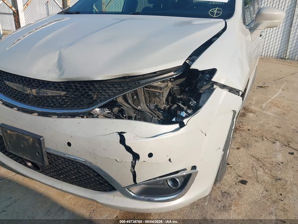 2019 CHRYSLER PACIFICA — I6
