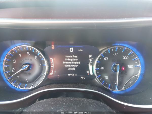 2019 CHRYSLER PACIFICA — I7