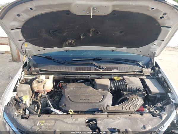 2019 CHRYSLER PACIFICA — I10