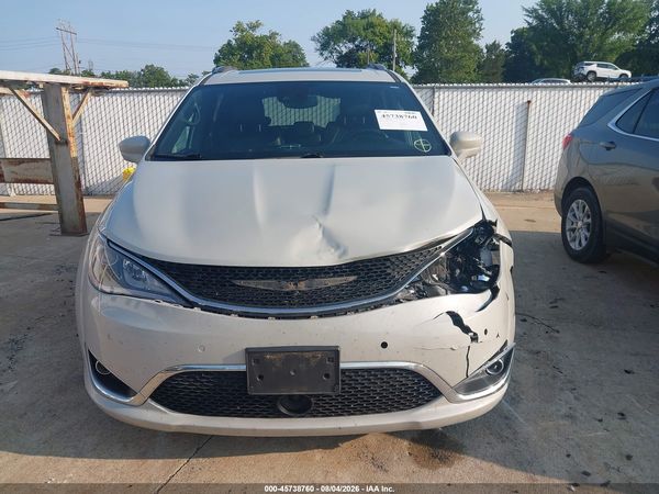 2019 CHRYSLER PACIFICA — I115