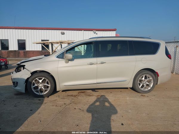 2019 CHRYSLER PACIFICA — I117