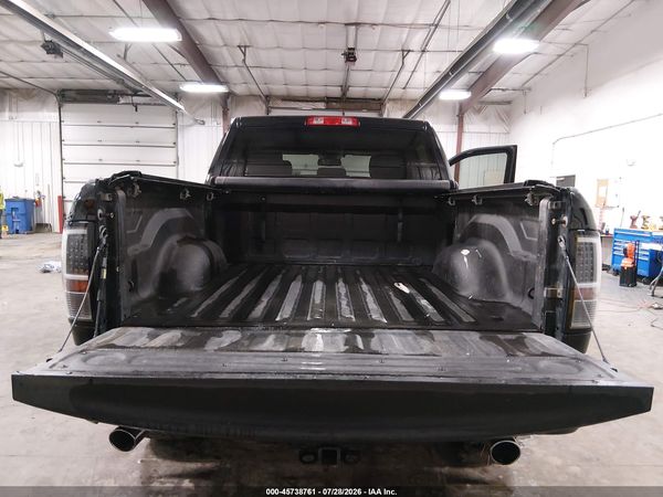 2016 RAM 1500 ST