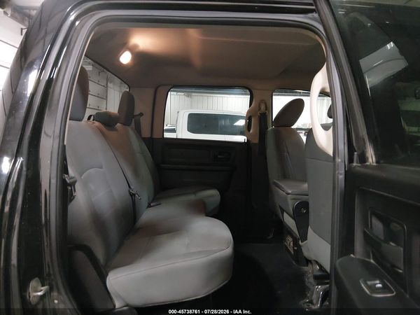 2016 RAM 1500 ST
