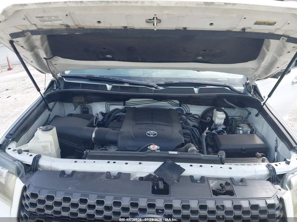 2019 TOYOTA TUNDRA SR5 5.7L V8