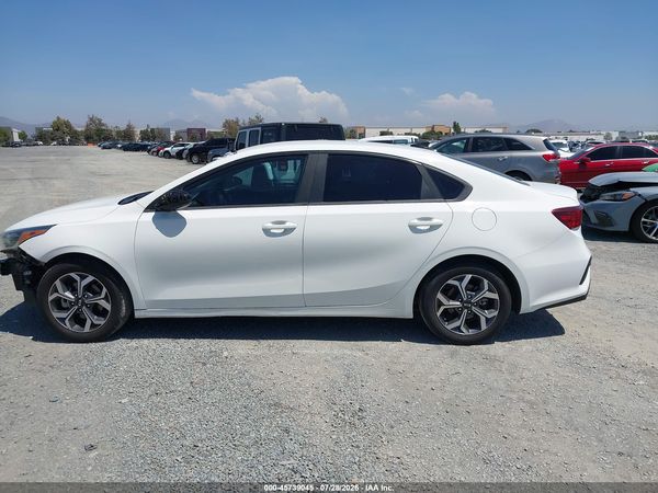 2019 KIA FORTE LXS