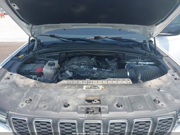 2024 JEEP GRAND CHEROKEE LAREDO 4X4