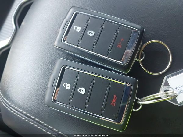 2024 JEEP GRAND CHEROKEE LAREDO 4X4