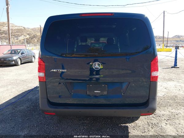 2019 MERCEDES-BENZ METRIS
