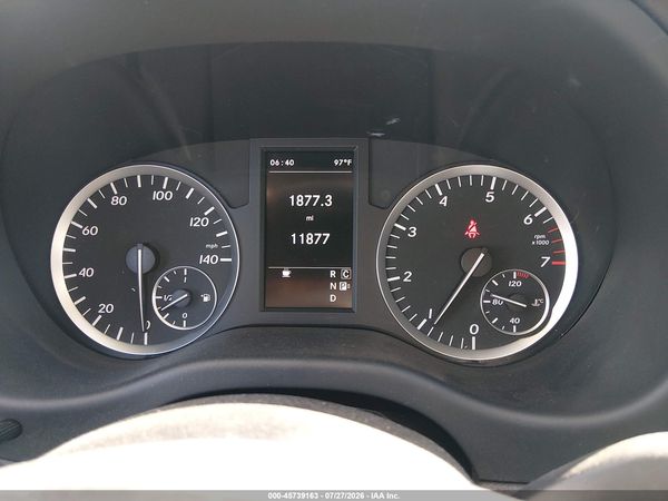 2019 MERCEDES-BENZ METRIS