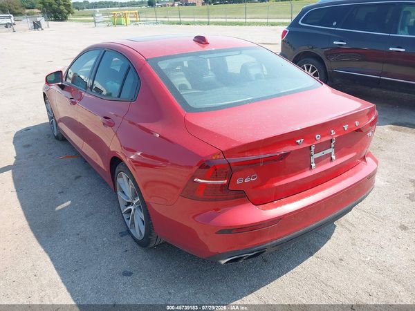 2020 VOLVO S60 T6 MOMENTUM