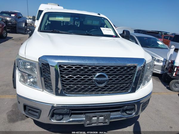 2018 NISSAN TITAN SV