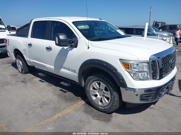 2018 NISSAN TITAN SV